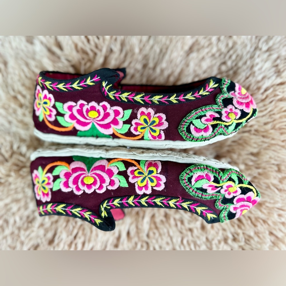 Unique Handmade Chinese Red Pink Floral Embroidery Shoes Slippers Size 7